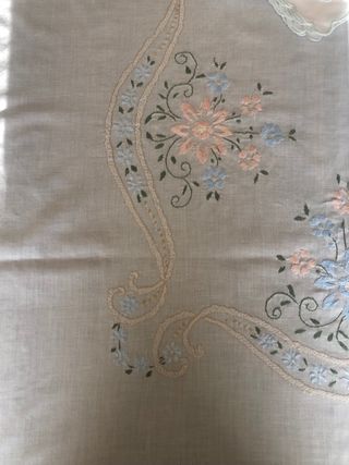 tovaglia ricamo fatto a mano x12