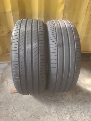VENDO 2 NEUMÁTICOS EN PERFECTO ESTADO 
