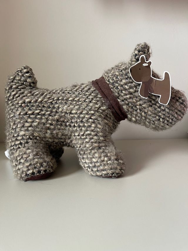 Tope puerta. Pesa 670 gramos.