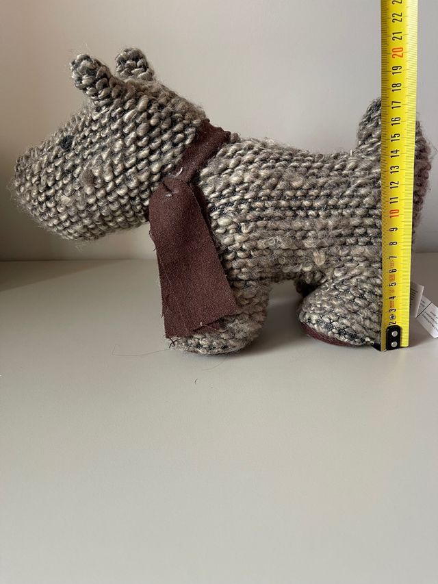 Tope puerta. Pesa 670 gramos.