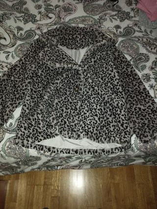 Abrigo animal print