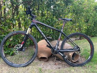 Bicicleta Scott Scale 35 carbono 
