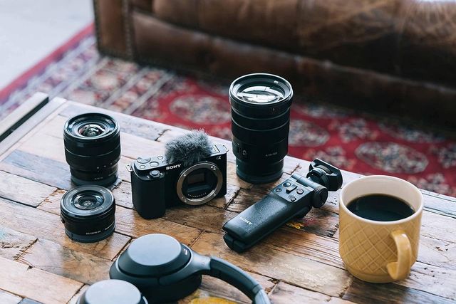 Alquiler Sony ZV-E10