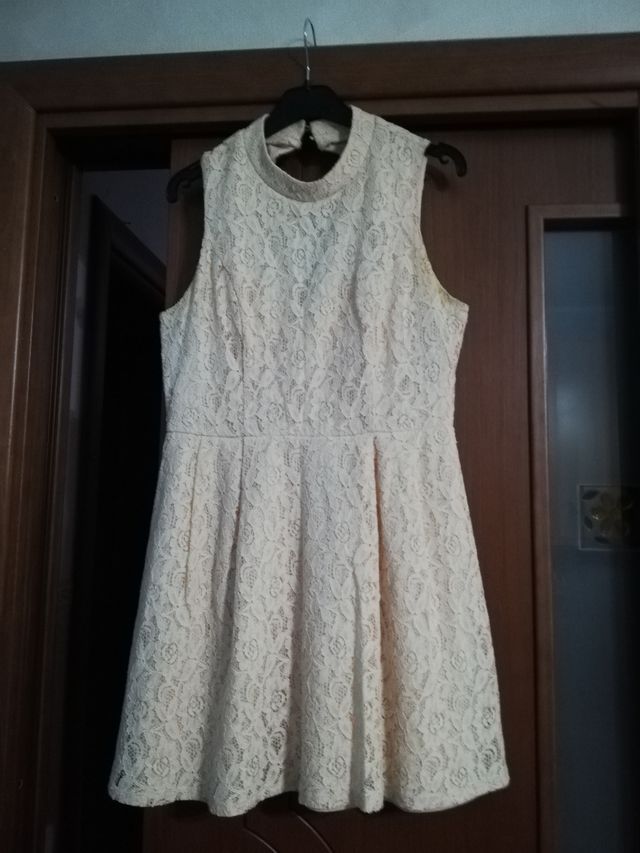 Vestitino elegante con lavorazione particolare 