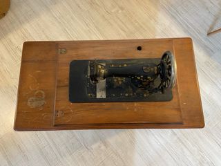Máquina de coser antigua