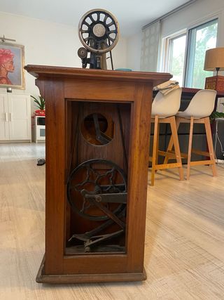 Máquina de coser antigua