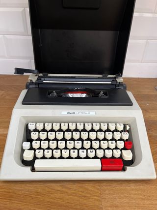 maquina escribir olivetti lettera 42
