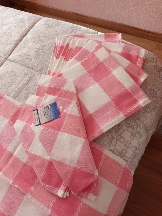 Manteleria 12 servicios, sin estrenar