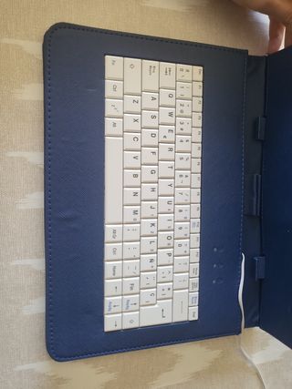 Teclado para tablet con cable