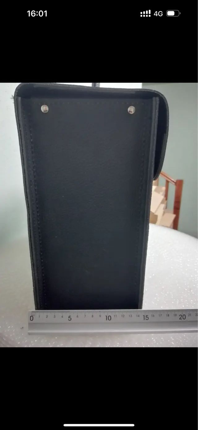 Maletín rígido porta documentos o multiusos.