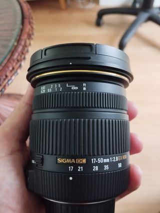 Objetivo Sigma 17-50 mm