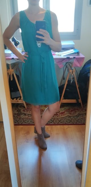 Vestido turquesa seda corto Massimo Dutti