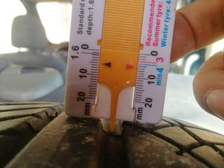 Llanta Audi 17" con neumatico