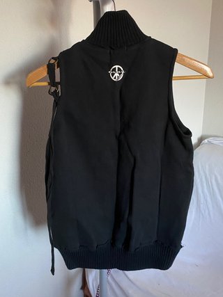 Chaleco negro de Mango