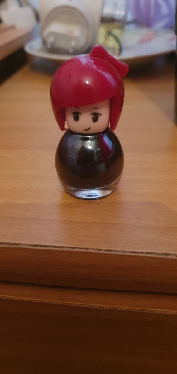 Smalto bambolina rosso borgogna