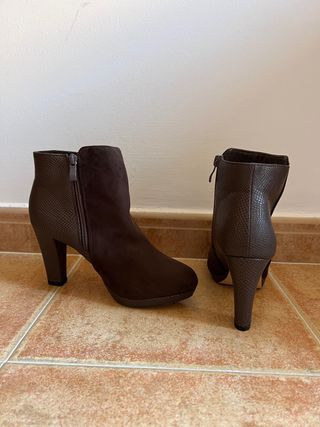 Botines de tacon a estrenar