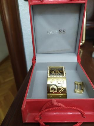reloj guess, bonito  regalo