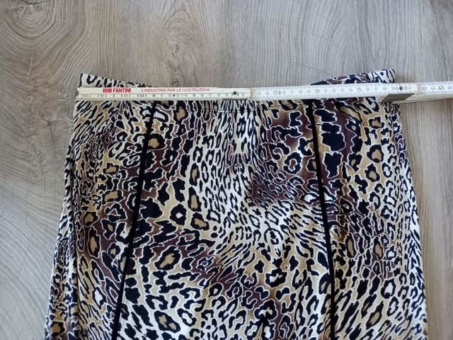 Maglia con dettaglio maculato