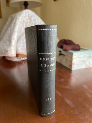 EL DUQUE NEGRO + LOS TAMBORES DE FU-MANCHU