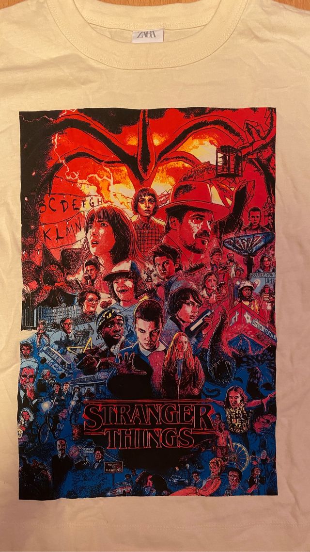 Camisetas y sudadera Stranger Things de Zara 