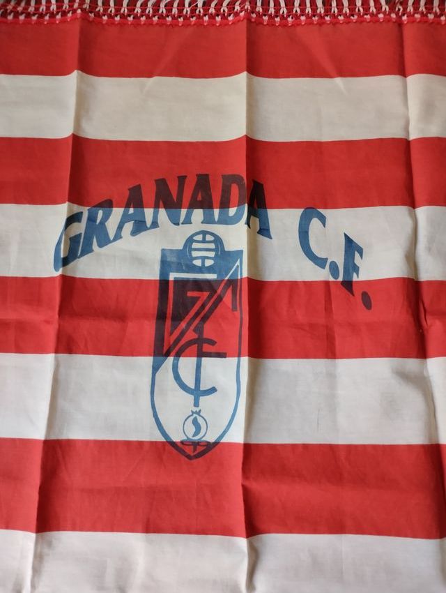 Granada C.F. 3 artículos. Antiguo Los Cármenes