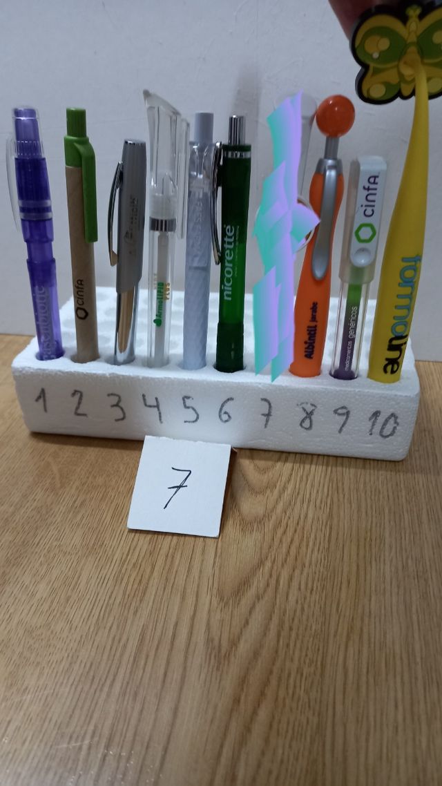 Vendo colección de boligrafos de fármacos I