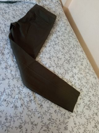 Pantalón Massimo Dutti.