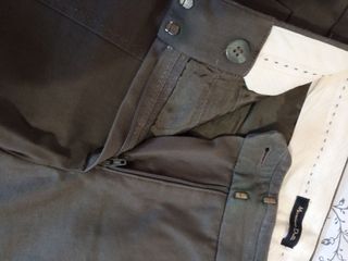 Pantalón Massimo Dutti.