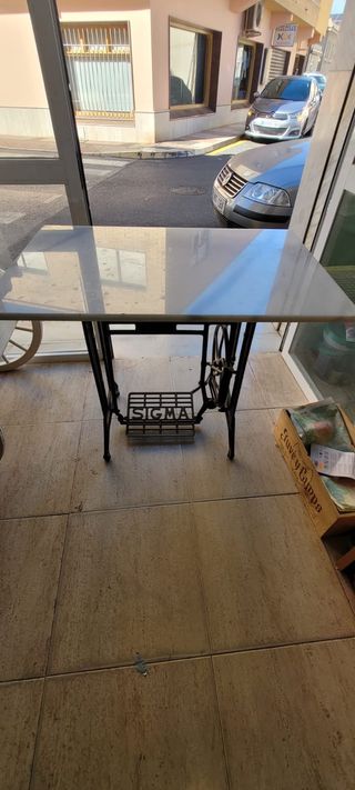 Mesa de coser vintage encimera marmol