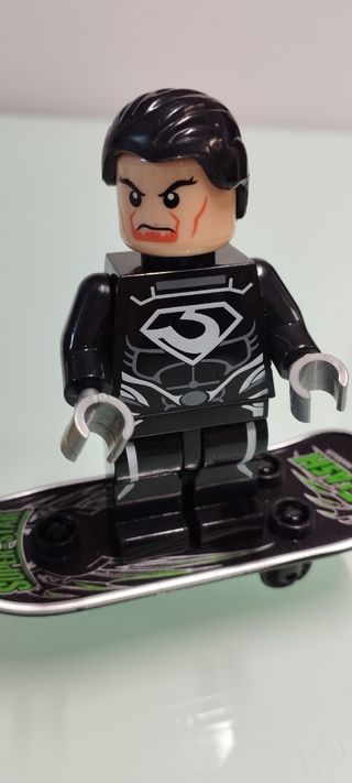 Personaggi con skate