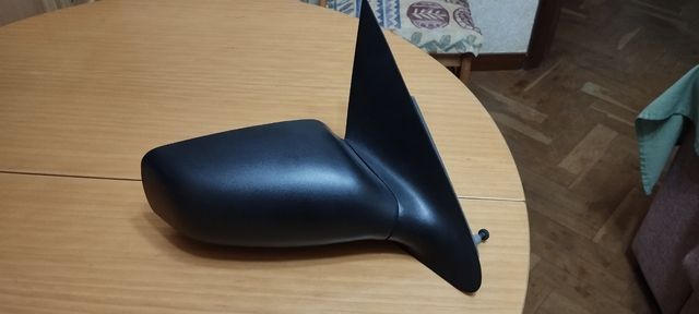 Retrovisor derecho Ford Mondeo año 94