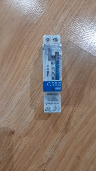 OB400232 - Interruptor horario Orbis UNO QRD Nuevo