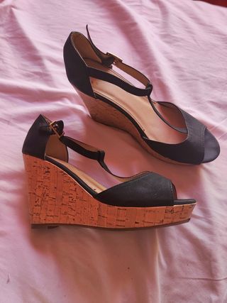 Zapato cuña 38 tino González 