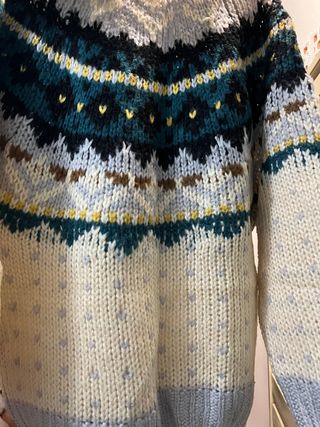jersey navideño pull bear talla M