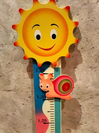 Medidor de madera infantil, a estrenar