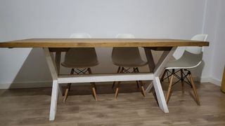 Mesa de madera maciza