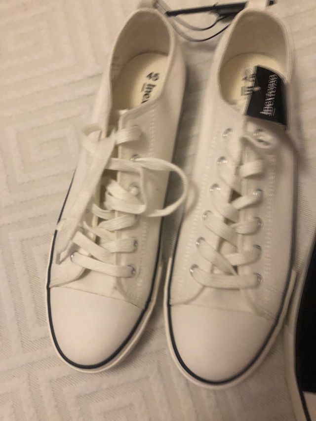 bambas negras y blancas num 45