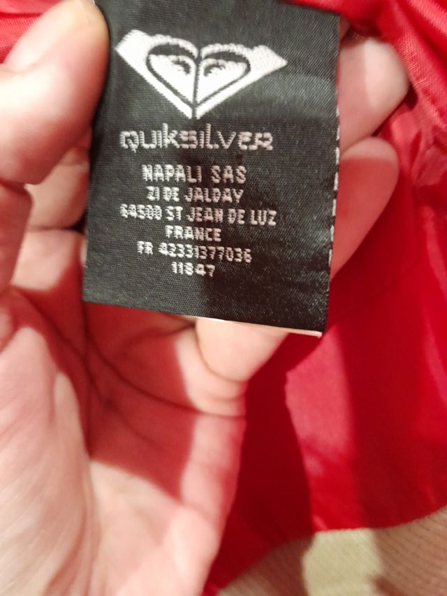Cazadora Quiksilver sin uso