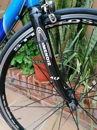 BICICLETA DE CARRETERA MENDIZ 