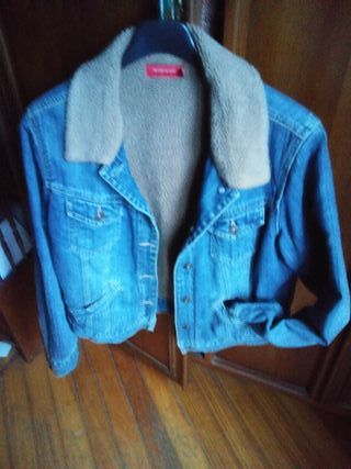 Cazadora vaquera de invierno, River Island.T. 16