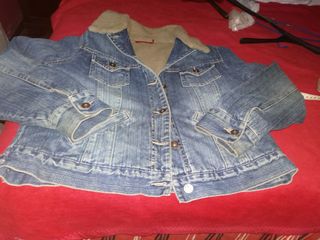 Cazadora vaquera de invierno, River Island.T. 16