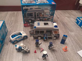 Carcel y furgón de policía de Playmobil