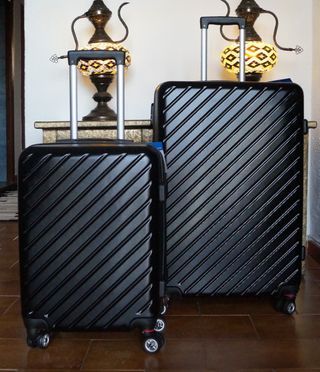 Maleta Mediana 20 Kgs + Pequeña 10 kg