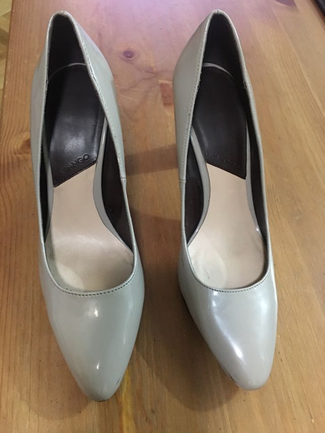 Zapatos de salon grises