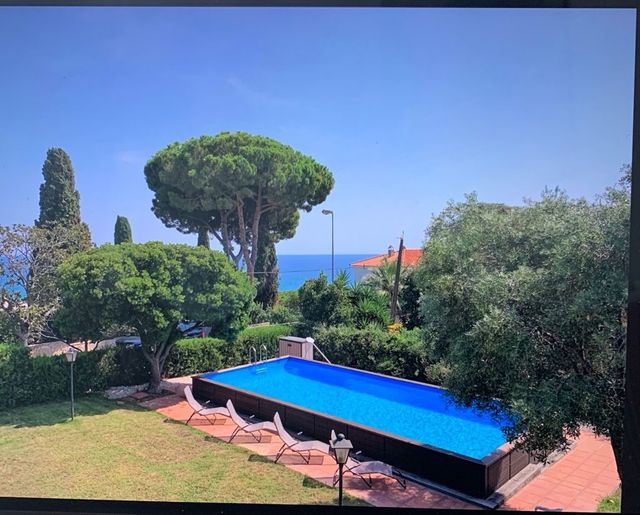 piscina elevada desmontable de lujo