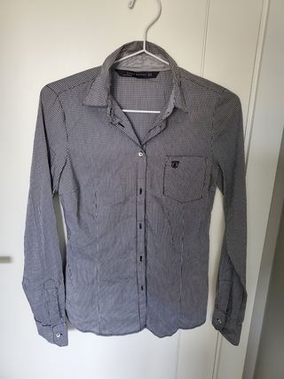 Camisa de cuadritos negra y blanca Zara