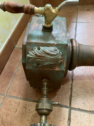 grifo cerveza muy antiguo