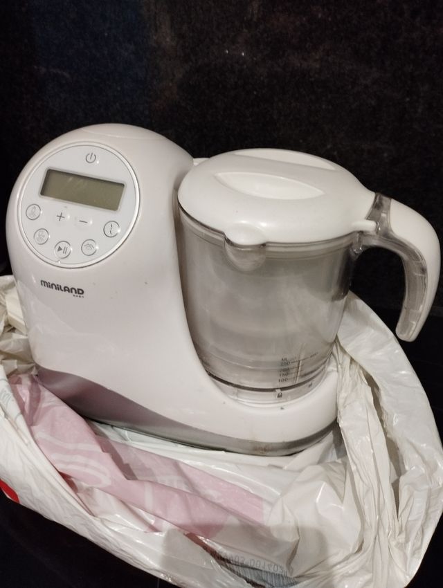 Robot miniland bebés