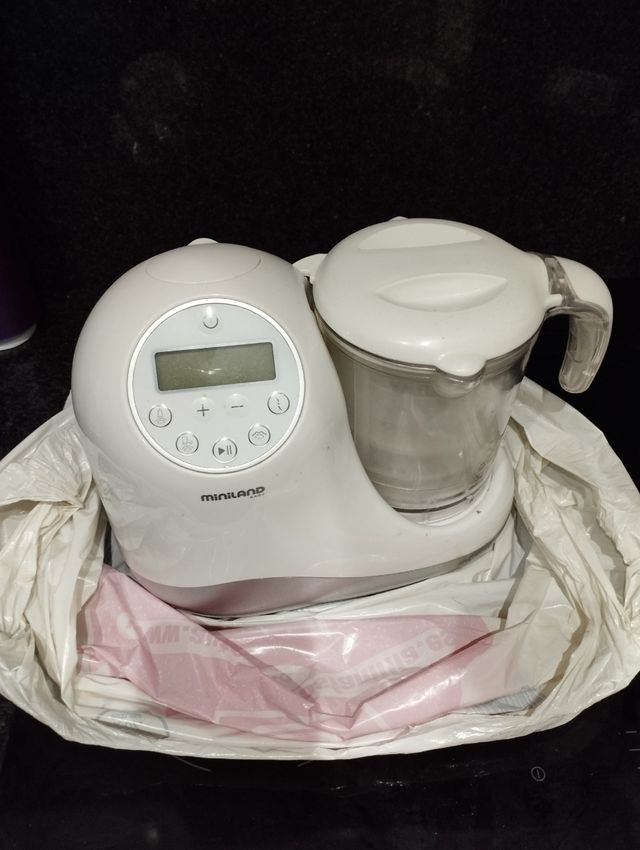 Robot miniland bebés