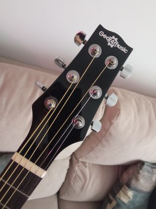 Guitarra acústica amplificada